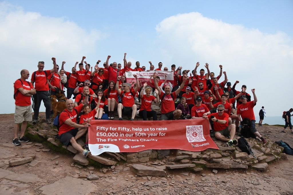 Firefighters complete charity challenge to remember popular former colleague